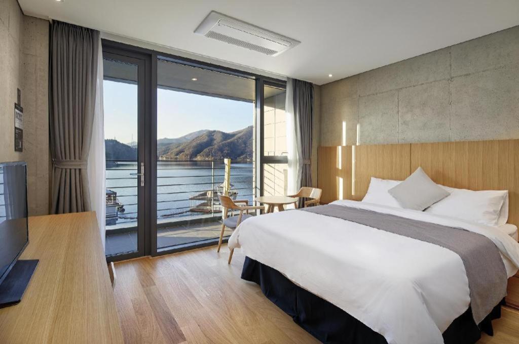 Hotel Haus Gapyeong Exterior photo